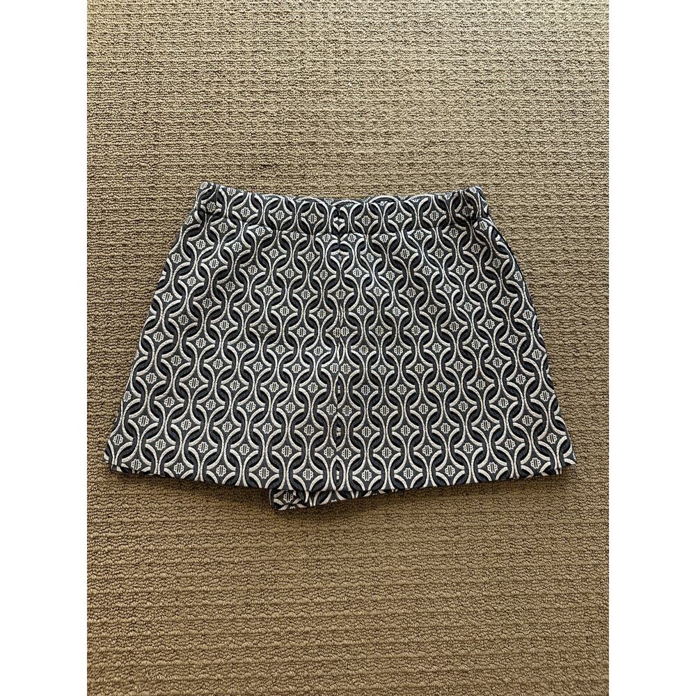 Pinko Geometric Jacquard Shorts – Black & White
